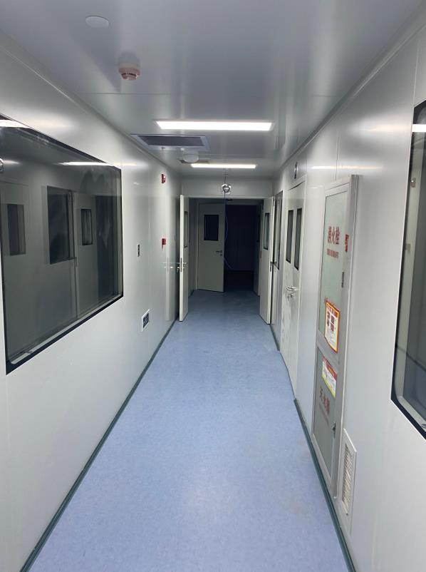 洁净工程洁净室墙壁顶棚的装饰