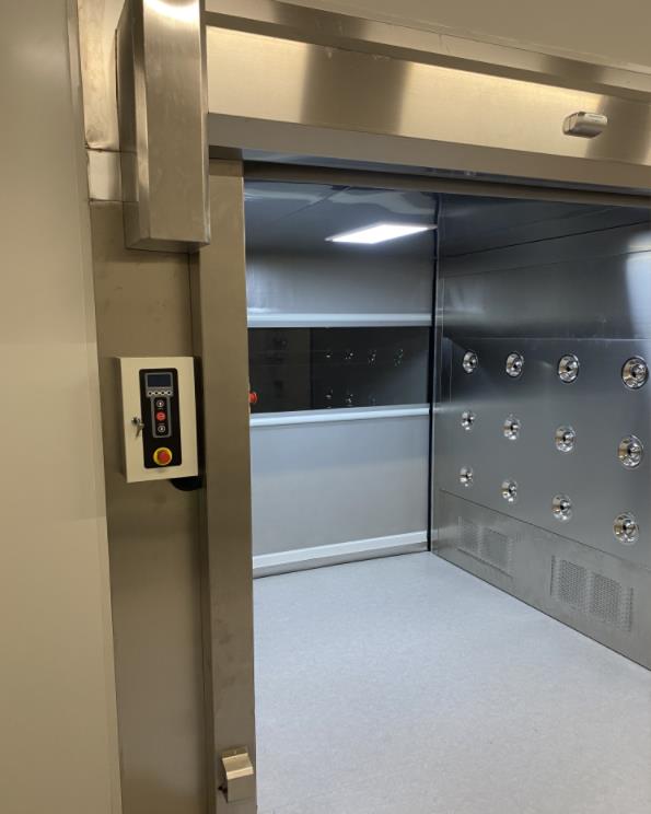 洁净室无尘室无尘洁净车间是必须安装风货淋室吗(图3) 洁净室无尘室无尘洁净车间是必须安装风货淋室吗(图3)