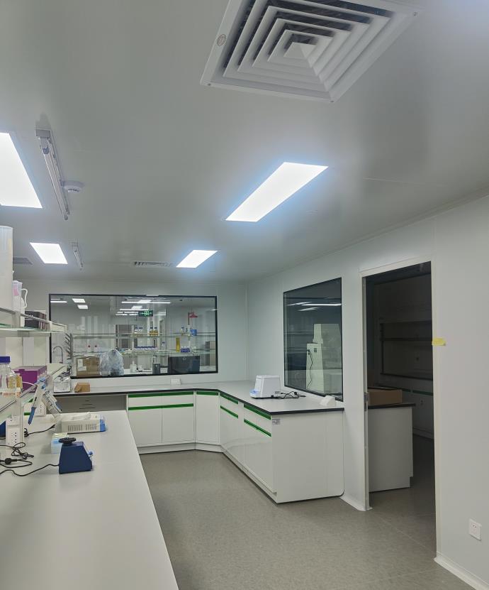 实验室内部装修工程-华旭净化装修设计