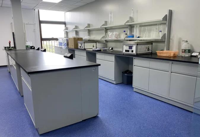 好的实验室设计装修公司如何选择呢?(图1) 好的实验室设计装修公司如何选择呢?(图1)